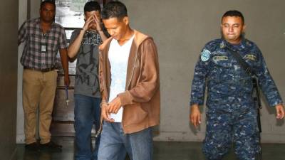 Los jueces de la sala primera del Tribunal de Sentencia resolvieron con un fallo favorable al Ministerio Público, quien acusó a los reos del asesinato de tres hombres.