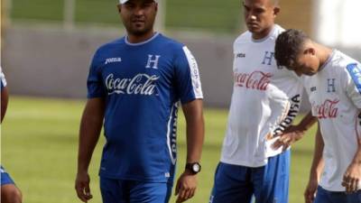 José Barahona en un entrenamiento de la Selección de Honduras.