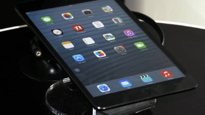 iPad mini, con capacidad de 32 GB y conexión wifi, esta tableta de Apple se distribuye en Tecno Lady Lee.