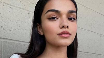 Rachel Anne Zegler es una cantante y actriz estadounidense. La joven es hija de un polaco y una colombiana.