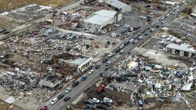 La devastación en Kentucky es gigantesca y se teme que el número de fallecidos aumente en las próximas horas.