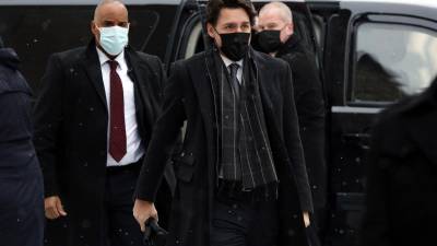 Trudeau tuvo que ser evacuado de su residencia oficial por las masivas manifestaciones de grupos extremistas y antivacunas contra las restricciones por covid 19.