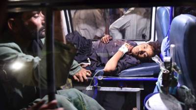 Soldiers stand guard at the premises of a mosque after a bomb blast in Quetta on January 10, 2020. - At least 10 people were killed and 16 others wounded in a bomb blast during evening prayers at a mosque in southwestern Pakistan on January 10, police and a doctor said. (Photo by BANARAS KHAN / AFP)
