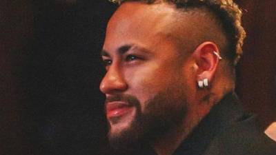 Neymar se encuentra lesionado y volverá a las canchas hasta en el 2024.