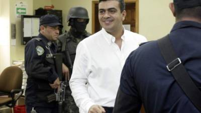 Arnaldo Urbina al momento de ingresar al juicio oral y público.