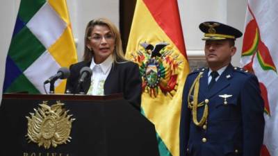 La presidenta interina, Jeanine Añez, anunció el nombramiento de Walter Serrate como embajador de Bolivia en EEUU./AFP.