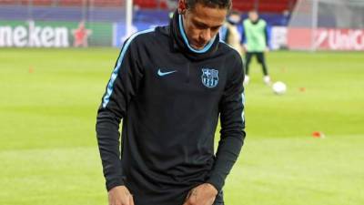 De momento se desconoce el tiempo de baja del brasileño.