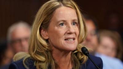 Christine Blasey Ford, una académica experta en psicología, aseguró que Kavanaugh intentó violarla en una fiesta de estudiantes, algo que el juez niega./AFP.