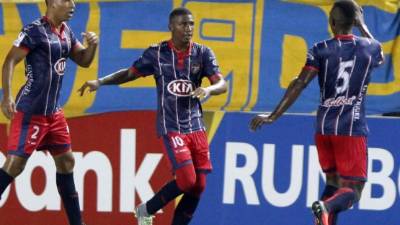 Jugadores del Plaza Amador celebrando el gol. FOTO EFE.