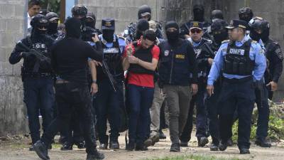 Un juez de primera instancia de Honduras dictó este jueves arresto provisional contra el hondureño-guatemalteco Jorge Luis Aguilar, a quien Estados Unidos pide en extradición por cargos vinculados al tráfico de drogas.