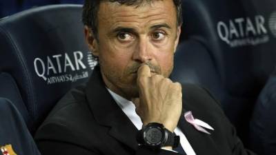 Luis Enrique en el banquillo del Barcelona ante el Eibar.