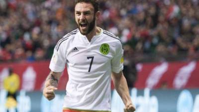 Layún en su momenmto fue objeto de burlas por sus actuaciones pero a lo largo de los años ha callado bocas y hoy es de los mejores jugadores mexicanos.