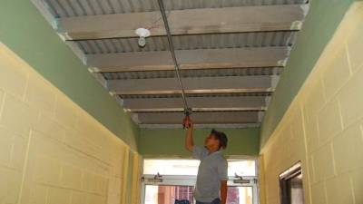 Los trabajos se llevan a cabo en las instalaciones policiales en Chamelecón.