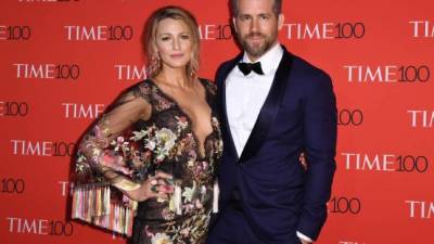 Blake Lively acompañó a su esposo, el actor Ryan Reynolds, quien, fue nombrado como uno de los artistas más influyentes del 2017 por su capacidad interpretativa. Fotos: AFP