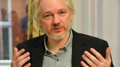 Assange teme que Suecia lo entregue a EUA, donde podría ser procesado por revelar documentos diplomáticos.