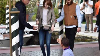 Emma Stone y Andrew Garfield han puesto punto y final a su relación sentimental de más de cuatro años, informó hoy la web especializada E! Online.