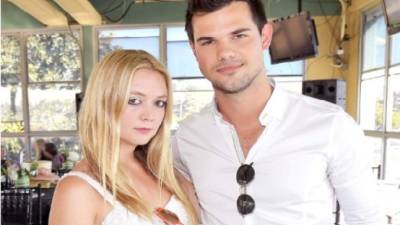 Billie Lourd y Taylor Lautner, la nueva pareja de Hollywood.