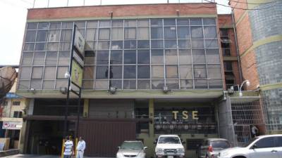 La mayoría de candidatos que han dimitido ante el Tribunal Electoral iban como aspirantes a alcaldes.