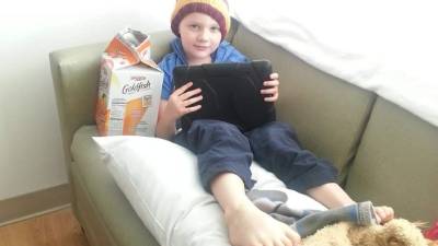 El pequeño de seis años sufría de autismo, su madre se había mostrado abnegada en su cuidado.