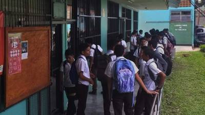 Alumnos. Unos 1,400 estudiantes tiene el centro técnico.