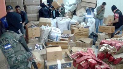 Cerca de un millón de lempiras en pólvora fue decomisado este miércoles en una bodega de la cuarta avenida de Comayagüela.