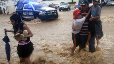 Las lluvias a causa de Ingrid dejaron fuertes daños en México.