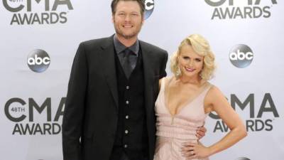 La cantante habría preferido tener una sólida carrera y no una familia con el juez del programa “The Voice”.