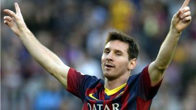 Leo Messi celebrando uno de sus goles ante Osasuna.