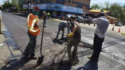 Los trabajos continúan en el centro sampedrano este sábado.