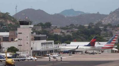 Un cortocircuito interrumpió el fluido eléctrico en el aeropuerto Toncontín.