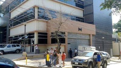 Los cuerpos de Jorge Luis Juárez Carías y Misael Torres fueron llevados a la morgue del Ministerio Público en Tegucigalpa.