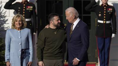 Zelenski llegó a la Casa Blanca para reunirse con Biden antes de dirigirse al Congreso de EEUU donde dará un discurso.