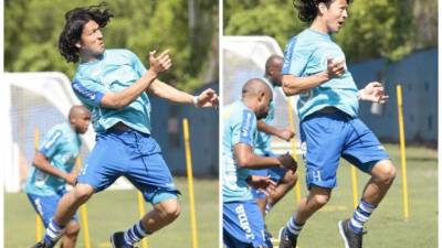 Oct 28, 2020; Cincinnati, OH, USA; Sporting Kansas City midfielder Roger Espinoza (15) controls the ball against FC Cincinnati in the second half at Nippert Stadium. Mandatory Credit: Katie Stratman-USA TODAY Sports