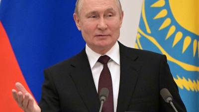 Putin acusa a Occidente de provocar histeria con las advertencias de un supuesto ataque ruso a Ucrania.