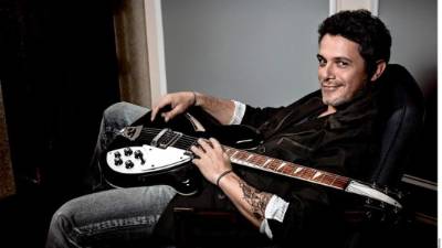 En 2016, Sanz aseguró que se dedicará a hacer una gira por América desde Estados Unidos hasta Argentina. Honduras podría ser incluido para una presentación.