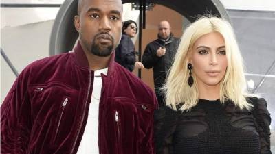 Kanye West junto a Kim Kardashian en la Semana de la Moda en París.
