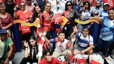 Como parte del programa de la<b> Maratón</b>, la entrega de los kits para todos los corredores inscritos, se realizará la <b>Expo 48 Maratón</b>.