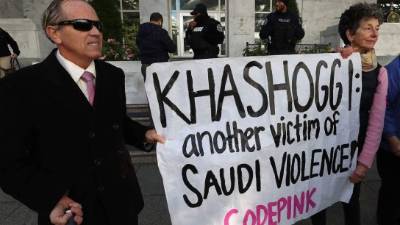 El caso del periodista saudí asesinado ha tenido grandes repercusiones internacionales, reflejadas en esta protesta efectuada en Washington, EEUU.