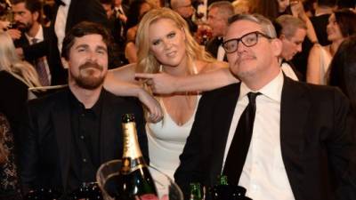 Christian Bale, Amy Amy Schumer y el director de 'The Big Short', Adam McKay.