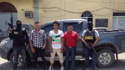 Los detenidos fueron identificados como Alexander Pérez Izaguirre, Jorge Alberto Reyes Pineda y Gerson Pérez Izaguirre.