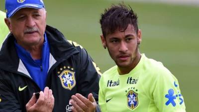 Scolari evita comparar a Neymar con Messi.