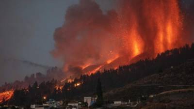 Cientos de familias han perdido sus casas arrasadas por los ríos de lava del volcán La Palma./AFP.