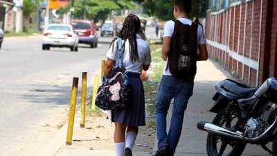 Los estudiantes de secundaria están expuestos a varias situaciones por falta de atención.