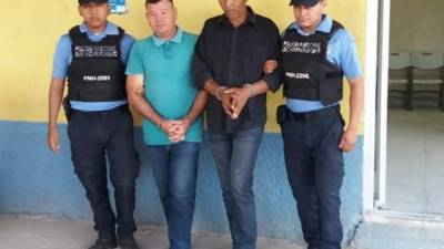 Los capturados Mario Antonio Avila Alvarez y Ubaldo Ismael Sarmiento López.