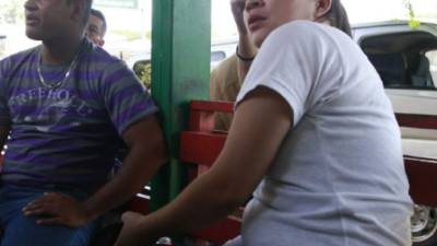 Parientes de víctimas reclamaron sus cuerpos ayer.