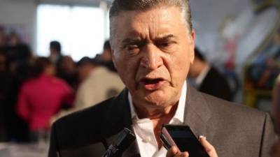 El pastor de la iglesia 'Vida Abundante', Evelio Reyes.