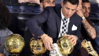 Cristiano Ronaldo fue homenajeado por convertirse en el máximo goleador del Real Madrid. Foto Agencia