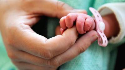Proponen legalizar el aborto post natal en Canadá.