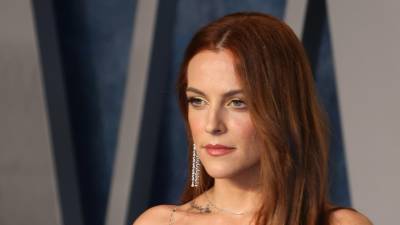 Danielle Riley Presley Keough es una actriz y cineasta estadounidense. Es hija de Lisa Marie Presley y nieta de Elvis Presley.