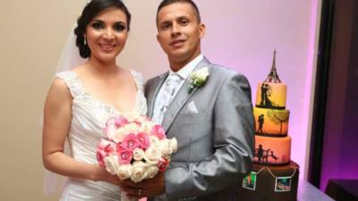 Loana Paz y Roger Beteta celebraron su enlace matrimonial en una íntima fiesta.